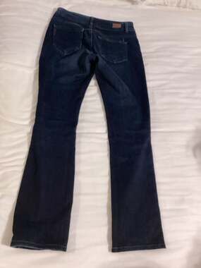 PAIGE Manhattan Bootcut Dark Wash Denim Jeans Size 26